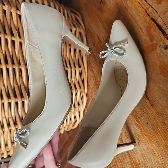 LifeStride Sevyn Glitz in Almond Milk Size 7.5 Shoes Heels - Picture 3 of 16